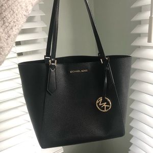 Black Michael Kors tote bag
